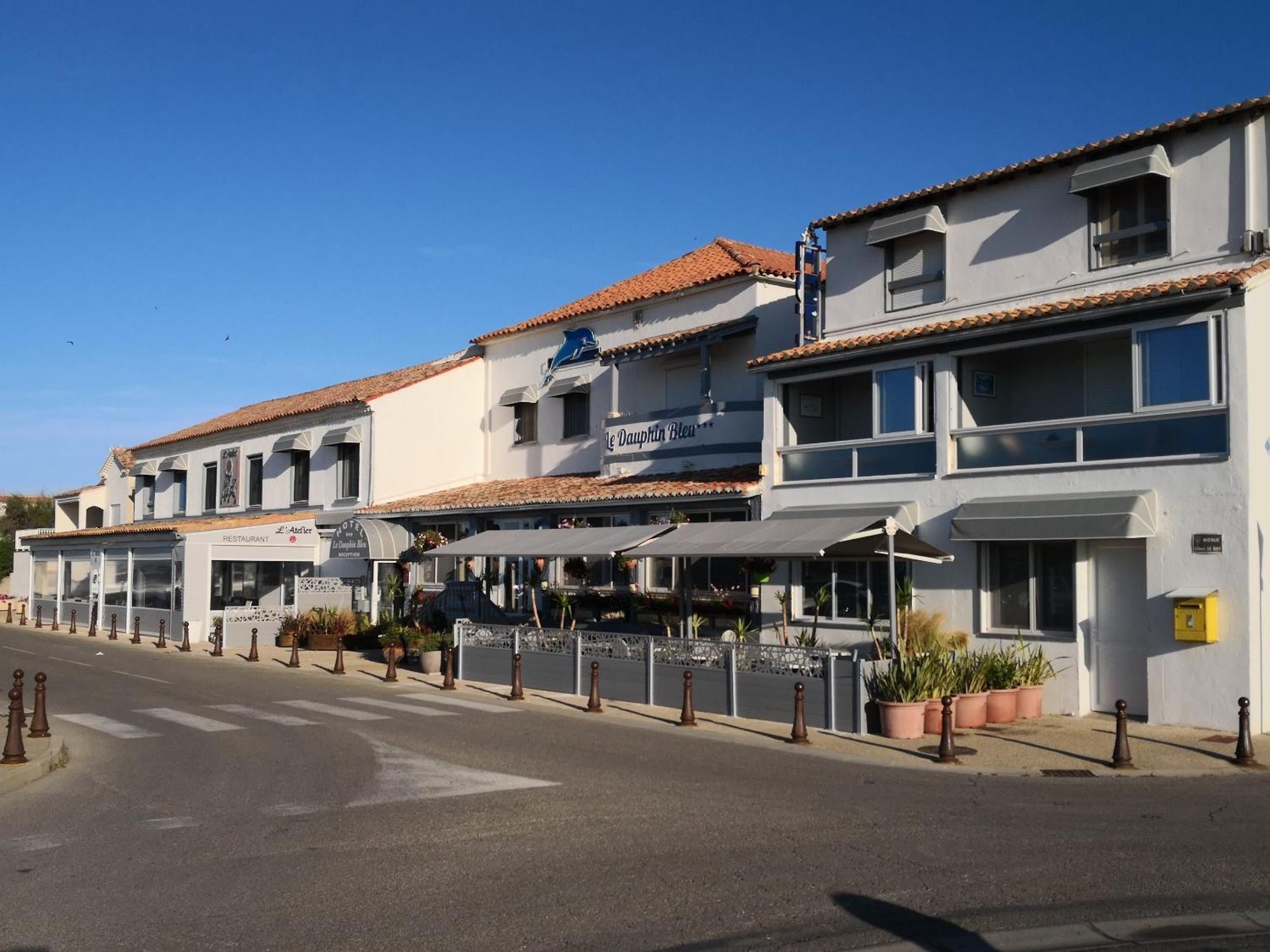 Le Dauphin Bleu Hotel Saintes-Maries-de-la-Mer Exterior photo