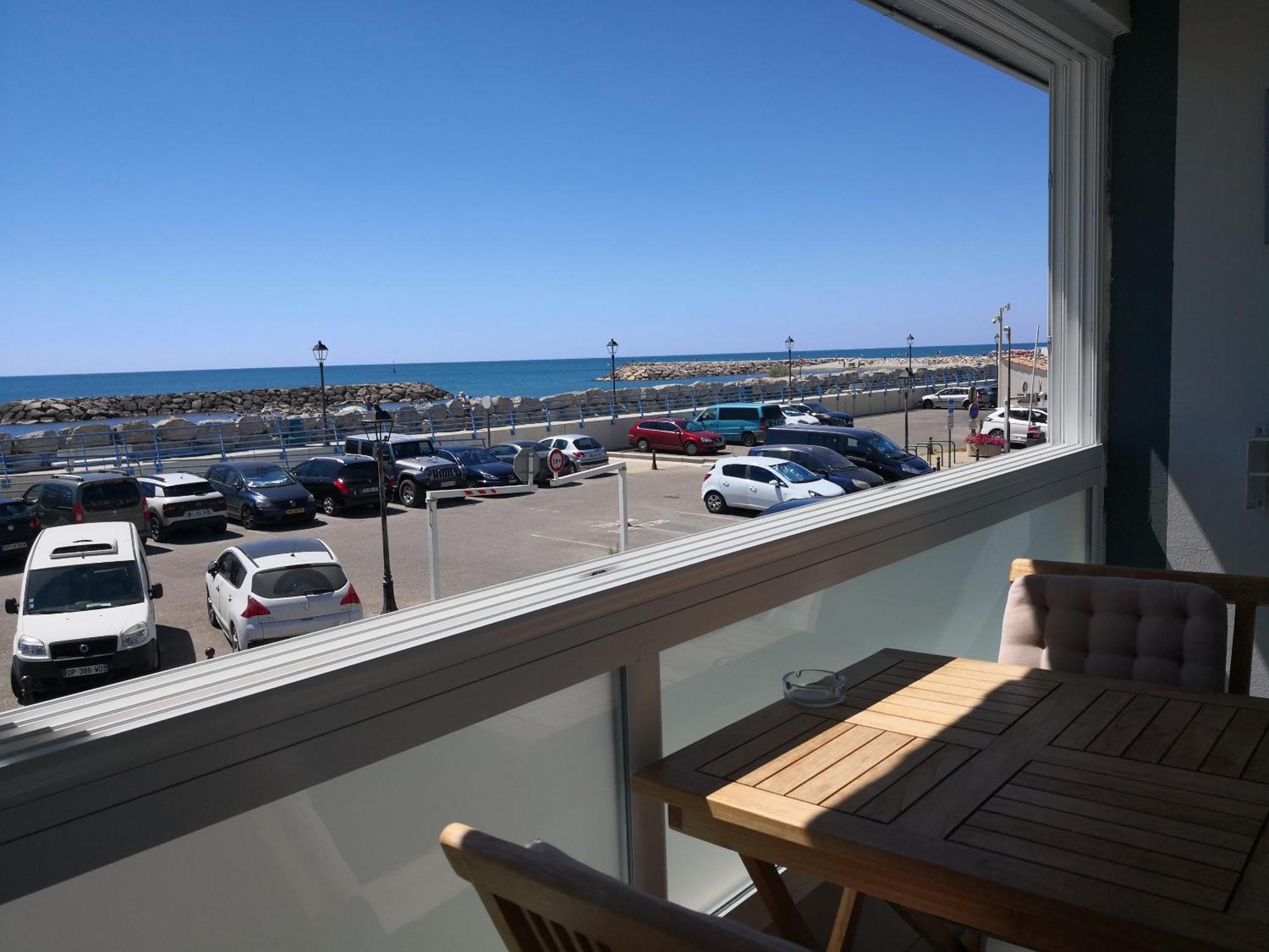 Le Dauphin Bleu Hotel Saintes-Maries-de-la-Mer Room photo