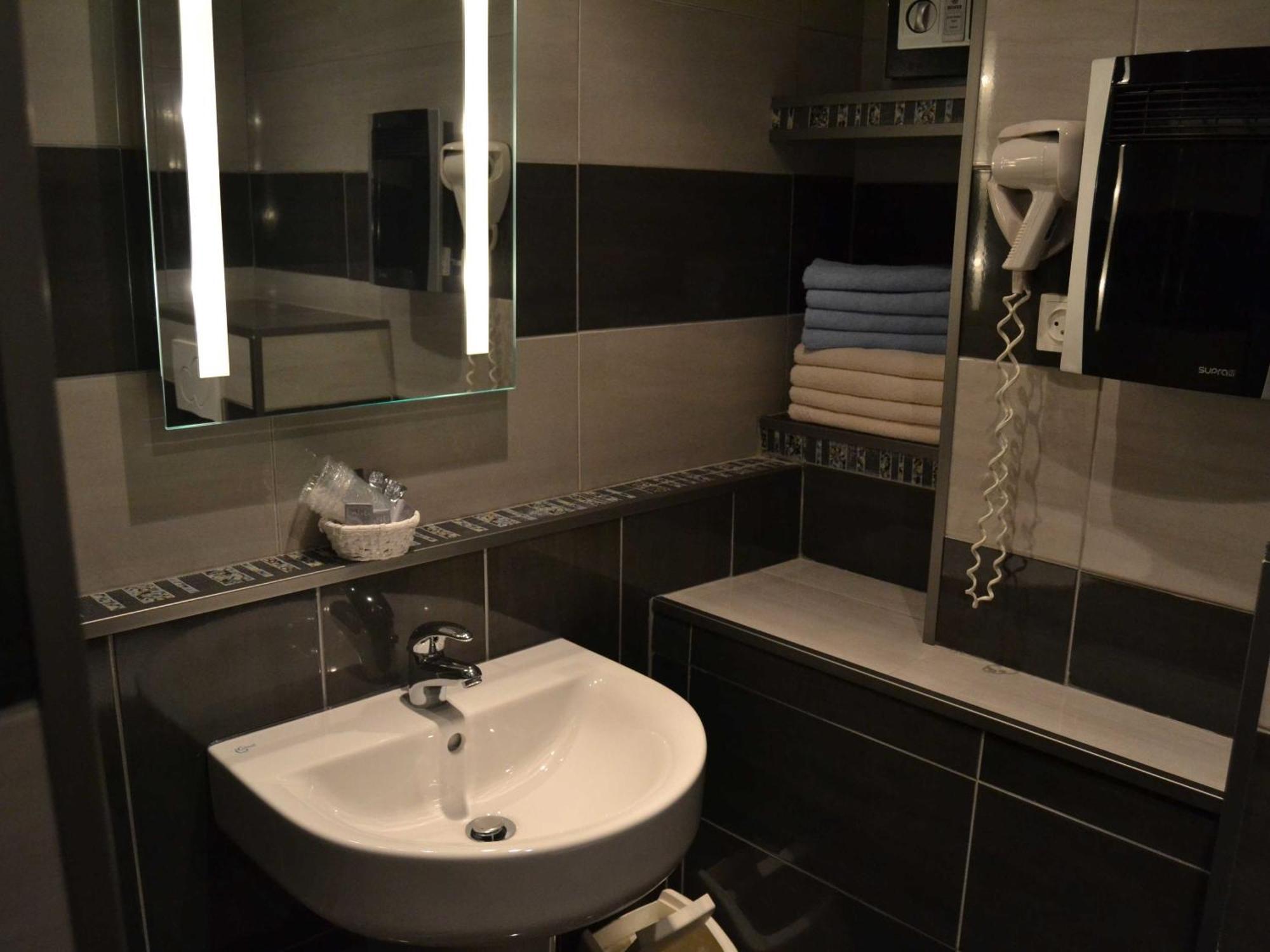Le Dauphin Bleu Hotel Saintes-Maries-de-la-Mer Room photo