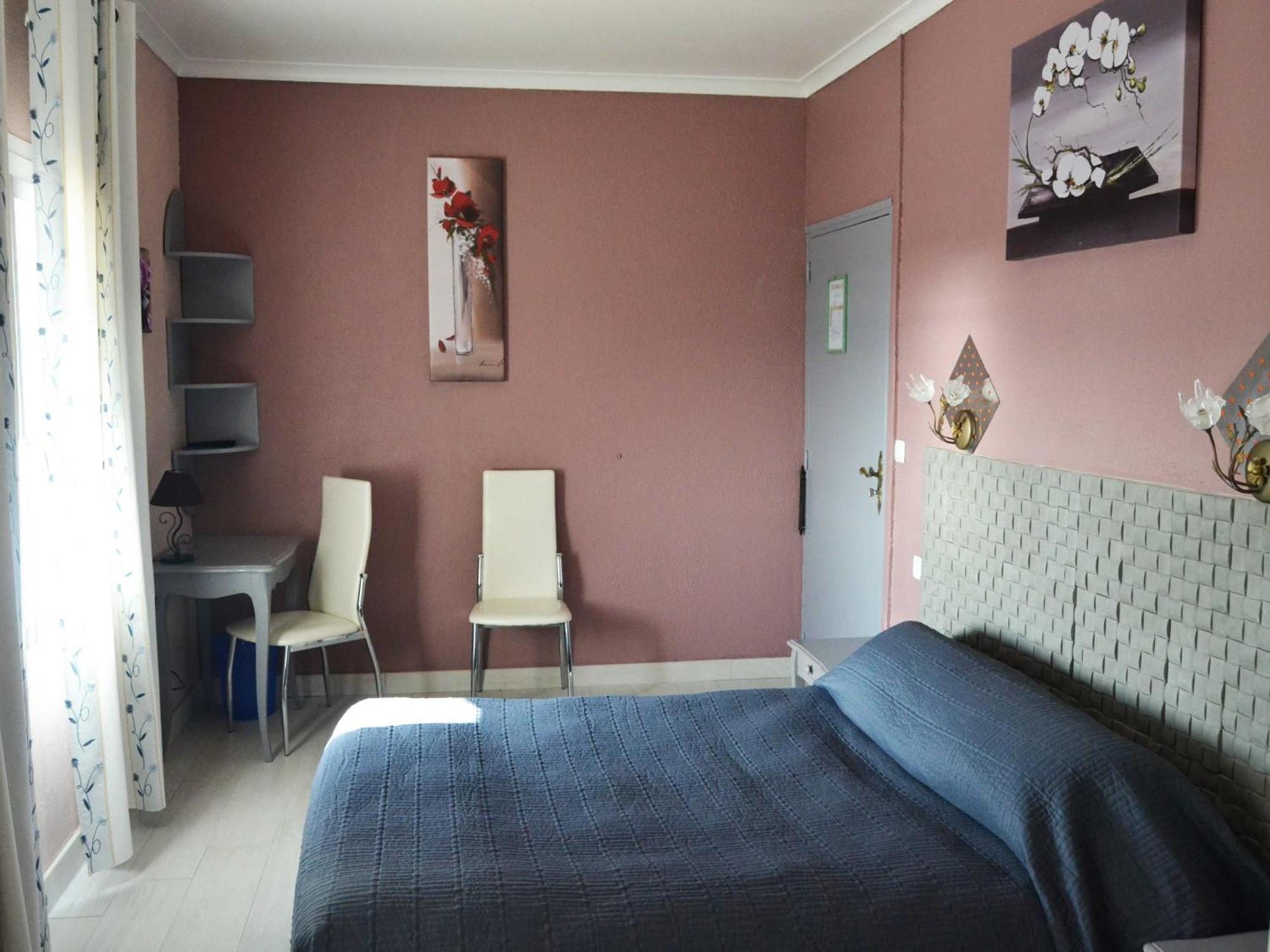 Le Dauphin Bleu Hotel Saintes-Maries-de-la-Mer Room photo
